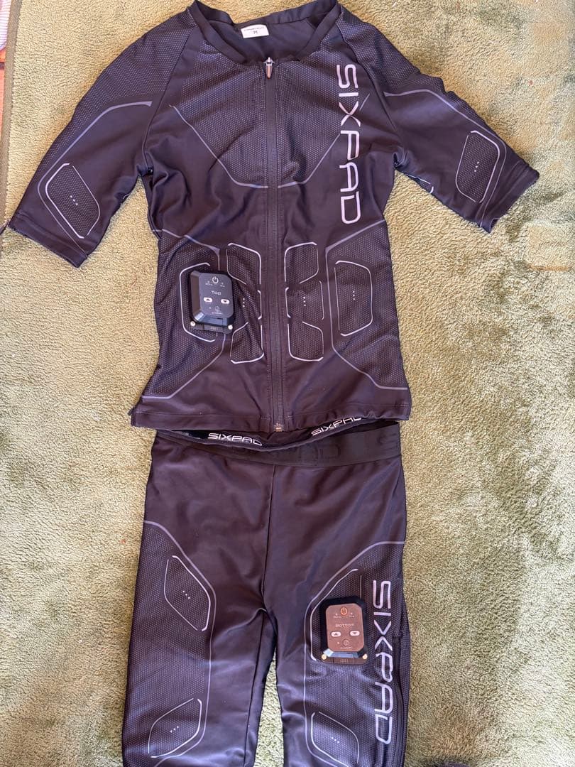 YU “YU” H シックスパッド パワースーツ レディース上下Mサイズ