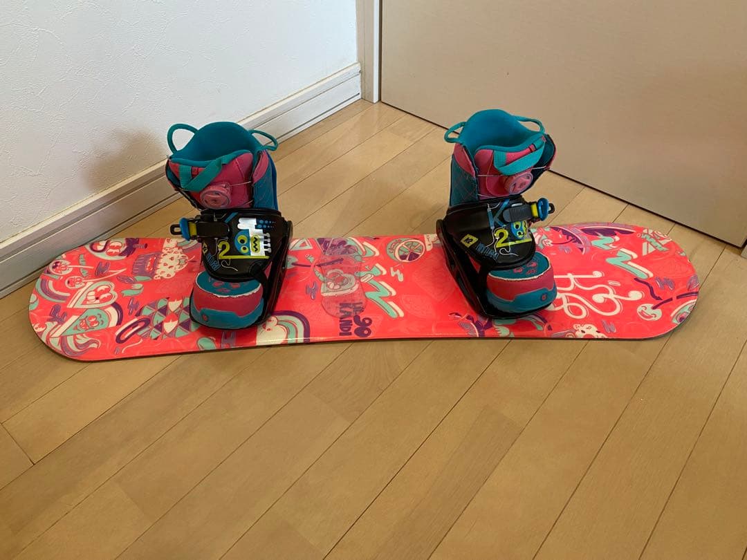 カラフルスノーボードセットk2 90センチ　Burton カラフルスノーボードセットk2 90センチ Burton カラフルスノーボード