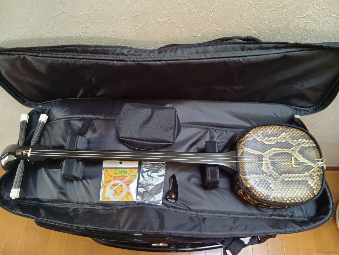 初心者向け 三線 セット　 ケース付き asisuto_sansin-set-s0