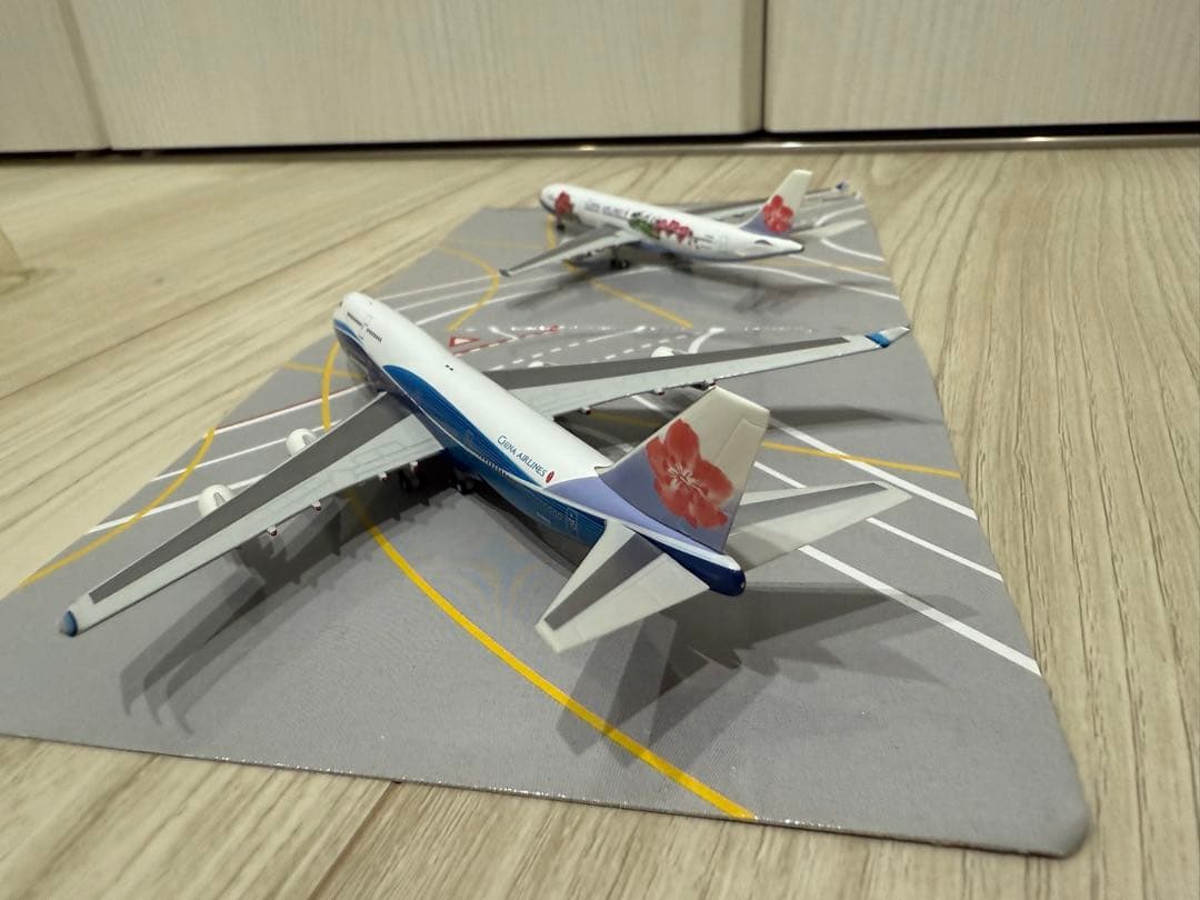 ヘルパ Herpa チャイナエアライン B747＆A330 特別塗装 1/500
