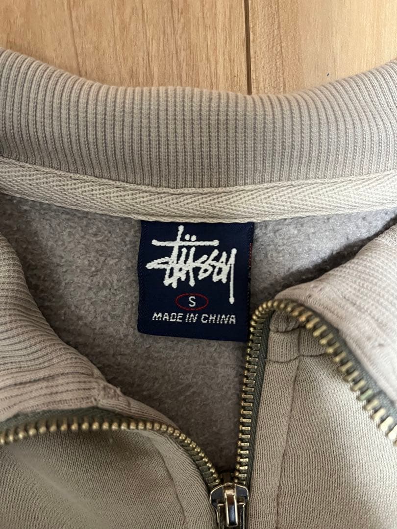 STUSSY（ステューシー）｜スウェット（グレー系）一覧 - WEAR