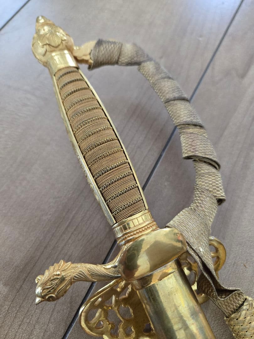 戦前 美品 菊ご紋入り儀礼長剣/刃無し模造刀身 刀緒付き - メルカリ