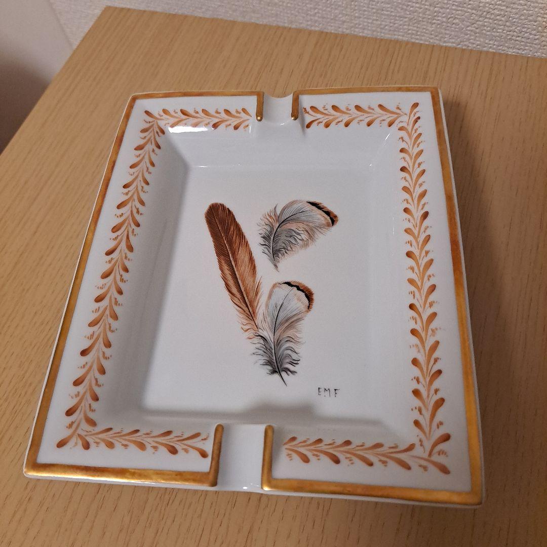 HERMES　羽根デザインの陶器灰皿　アッシュトレイ HERMES（エルメス） 灰皿 小物入れ トレー 灰皿 アッシュトレイ シガー
