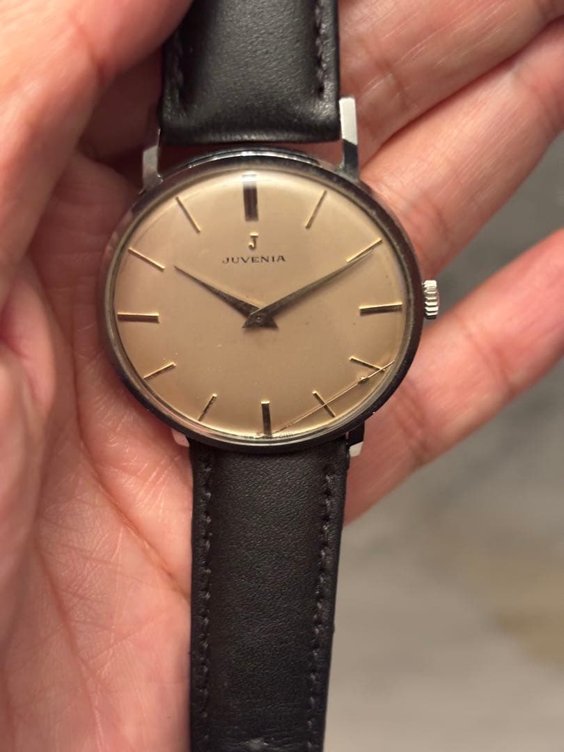 スイス1960-70年代Juvenia高級感のある美しいフェイスの手巻き時計
