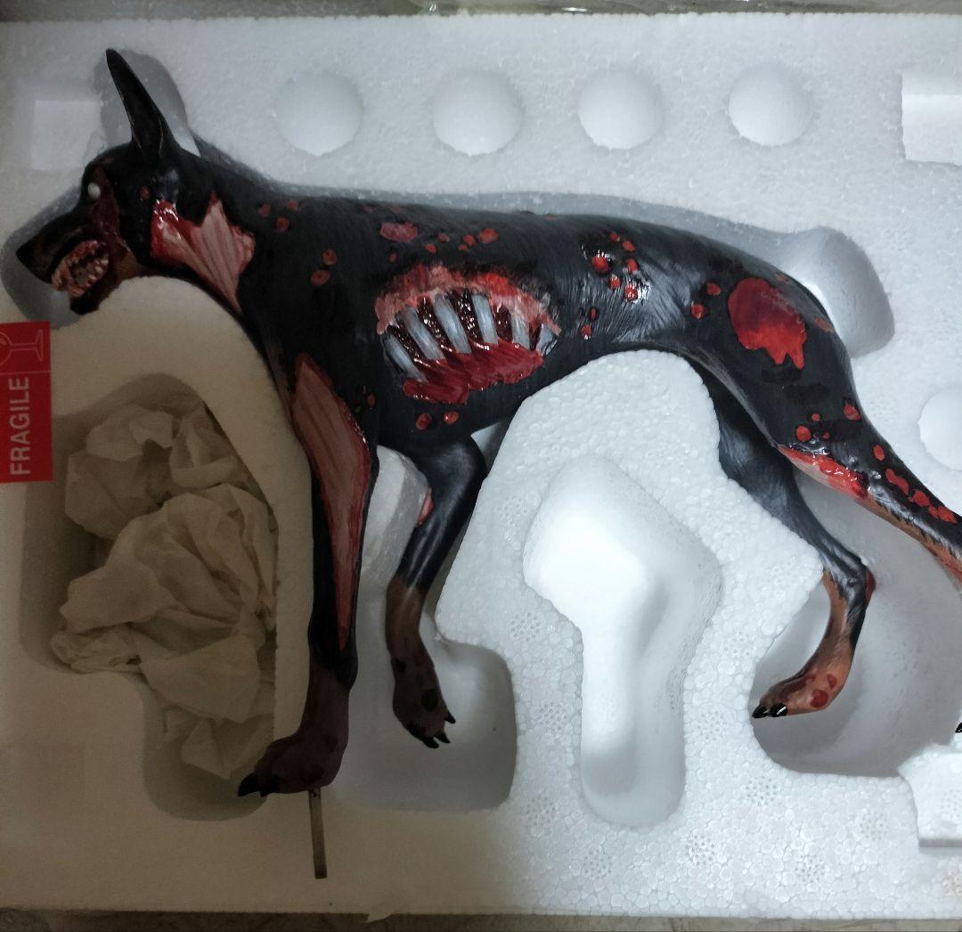 希少】バイオハザード ゾンビ犬 スタチューフィギュア 世界750体限定