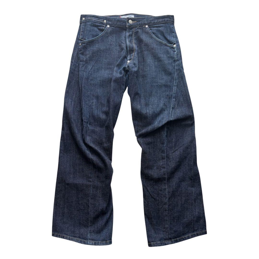 リーバイス ENGINEERED JEANS 立体裁断 ジーンズ シンチバック 美品 激
