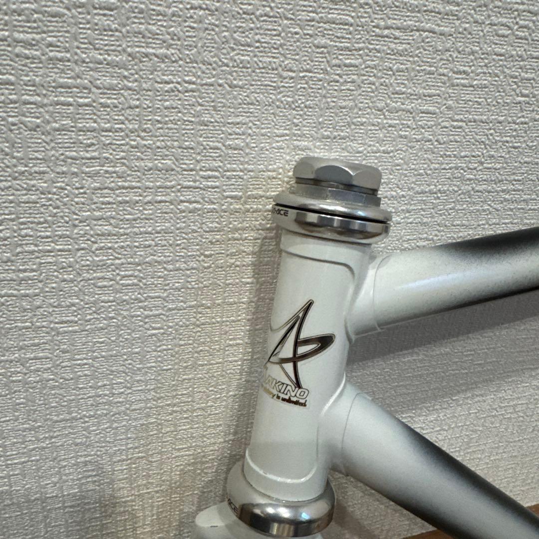 MAKINO シングルスピードフレーム ホワイト/ブラック MAKINO シングルスピードフレーム ホワイト/ブラック 【公式通販】