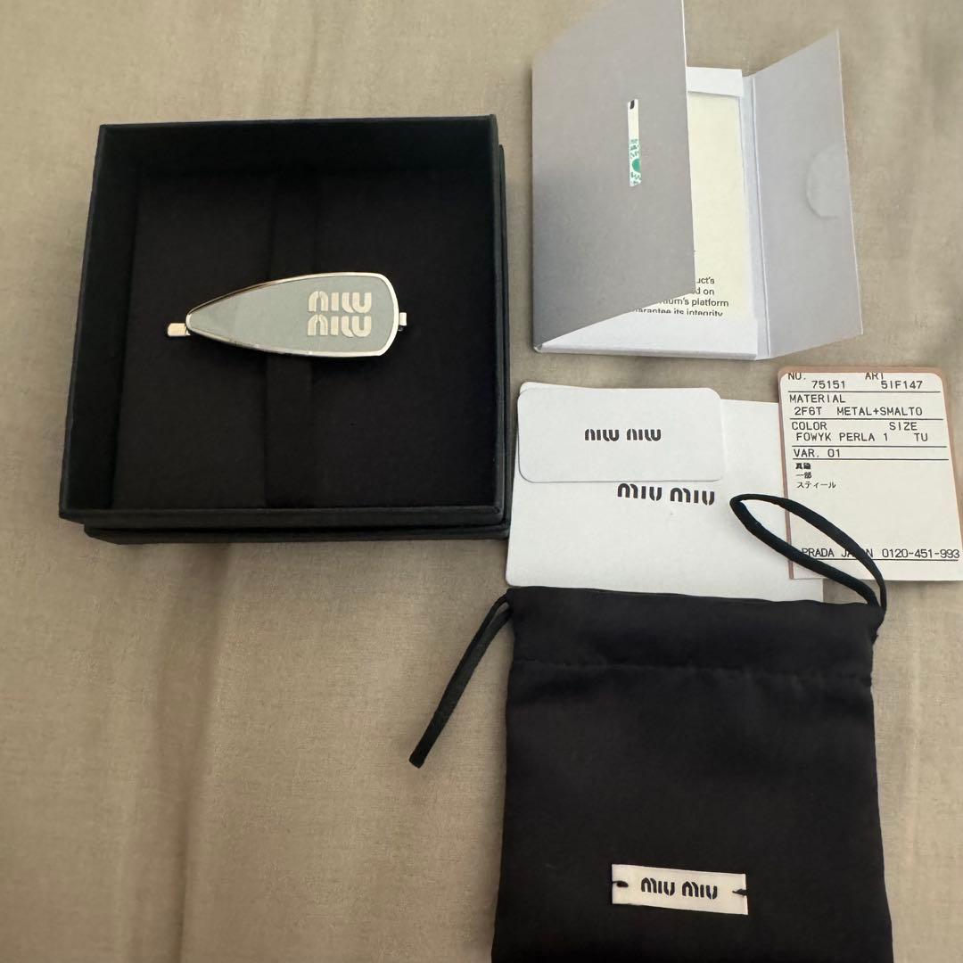 miumiu ヘアピン 正規品 楽天市場】MIUMIU ミュウミュウ ヘアピン 5IF147 2F6T レディース ロゴ