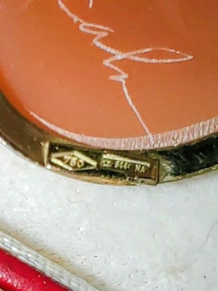 イタリア ナポリ 18K シェルカメオ ペンダントトップ/ブローチ