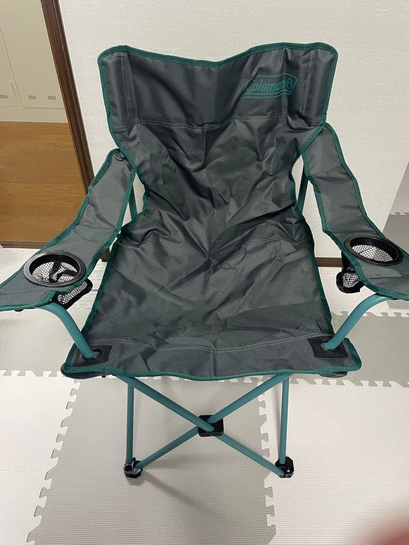 コールマン アームチェア 黒2脚 灰色2脚