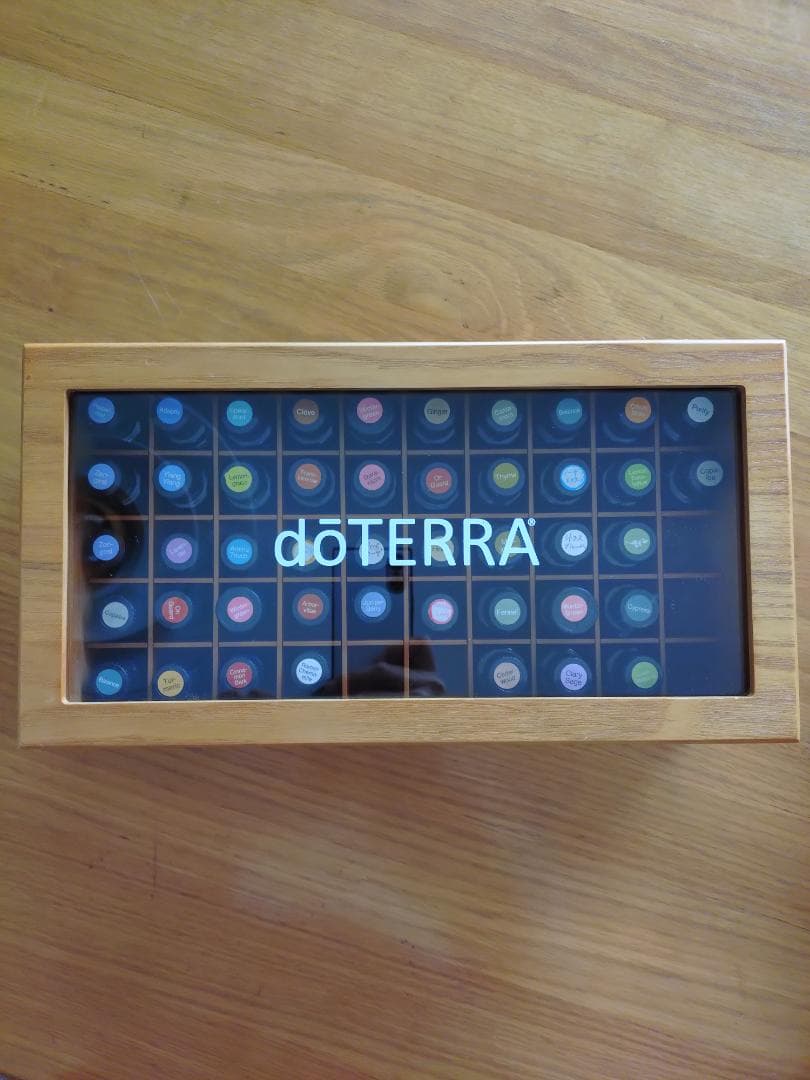 doTERRA エッセンシャルオイル 45本セット ウッドケース付き