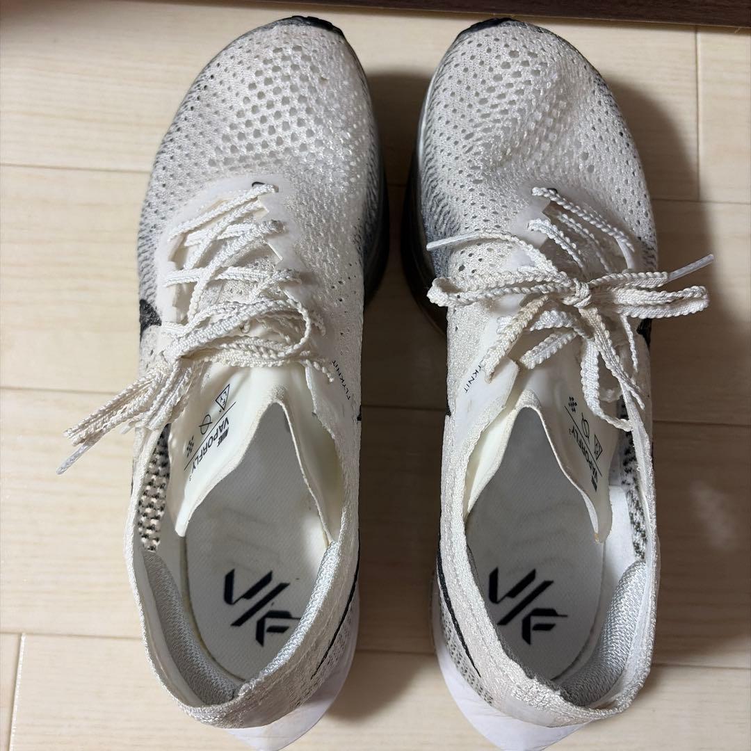 NIKE ヴェイパーフライ3 25.5cm