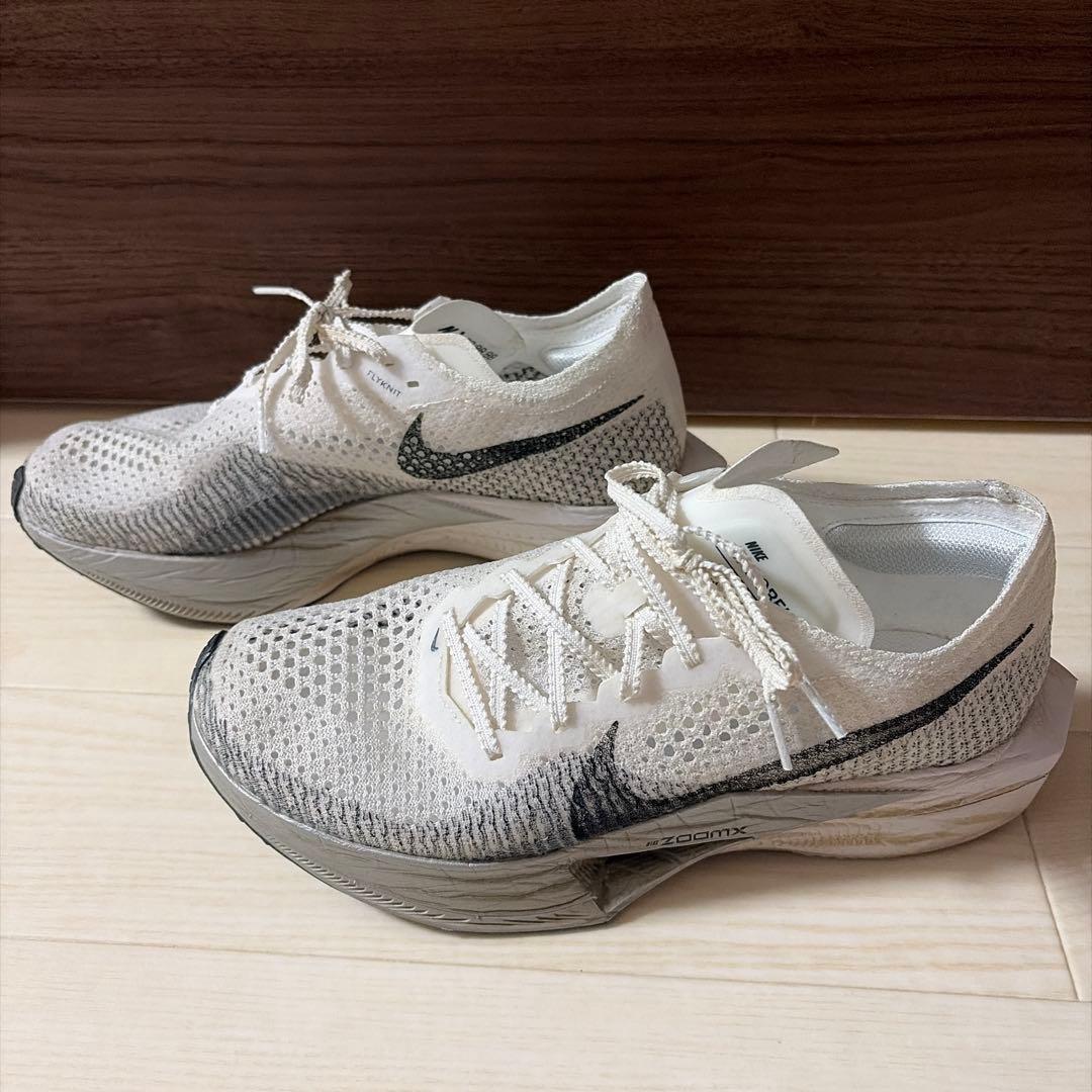 NIKE ヴェイパーフライ3 25.5cm