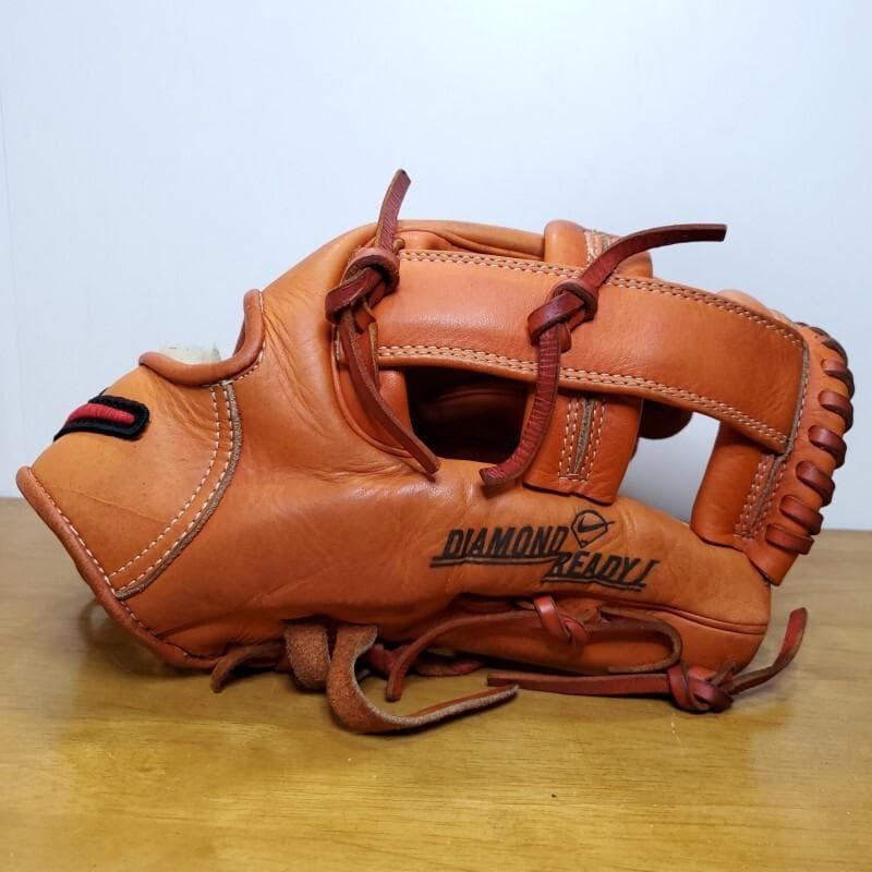 NIKE ナイキ ダイアモンドレディJ 廃盤品 レア 軟式グローブ - メルカリ