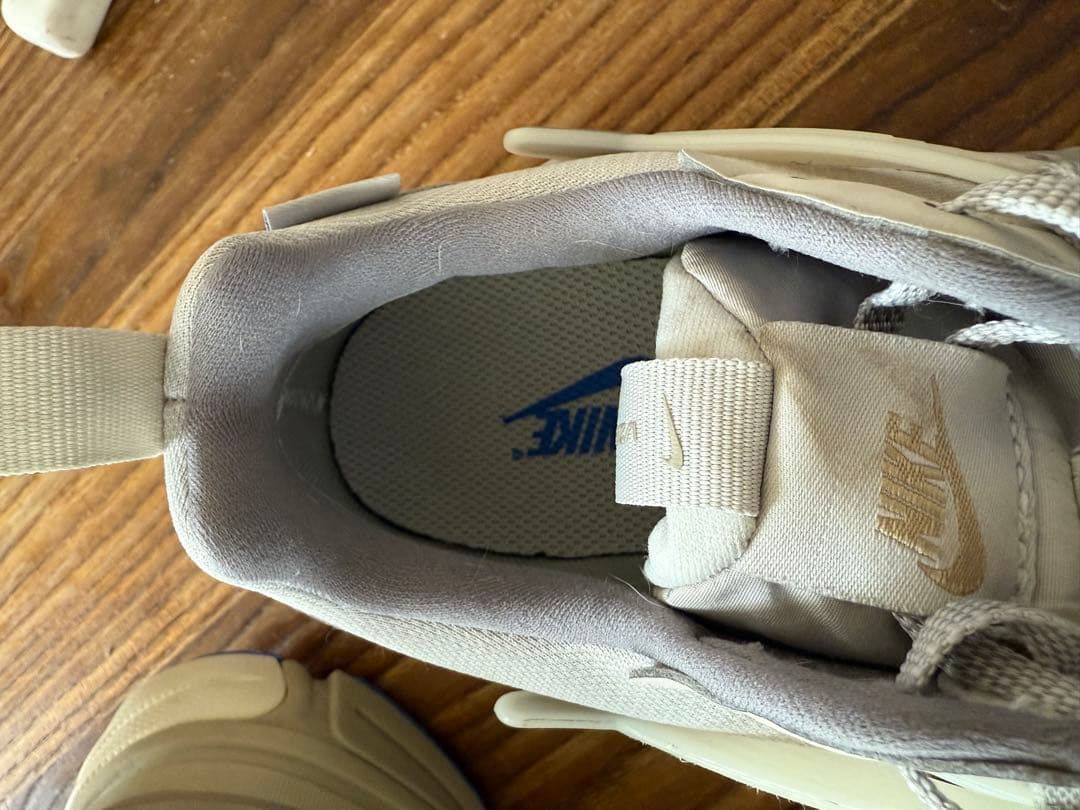 靴 W NIKE V2K RUN GTX 23.5cm