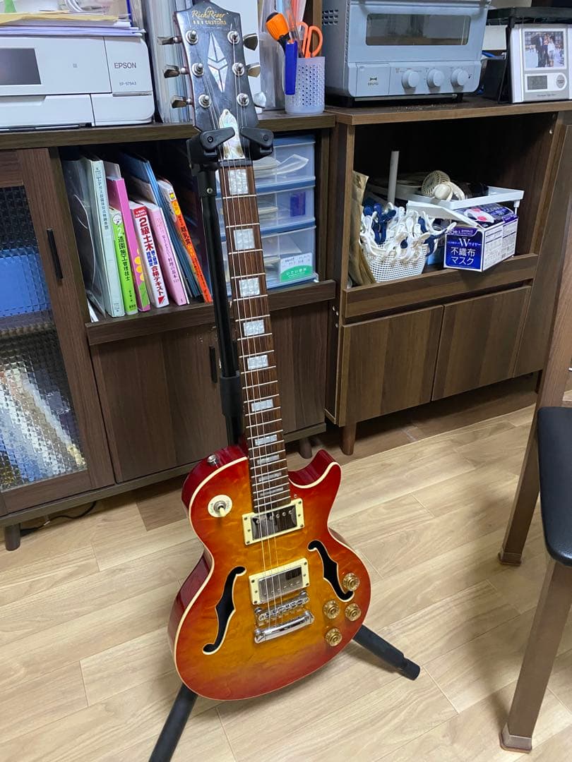 レスポールタイプ　セミホロウボディ fホール セミアコ ギブソンの提唱する新しいセミアコ「ES-Les Paul」【エレキギター博士】