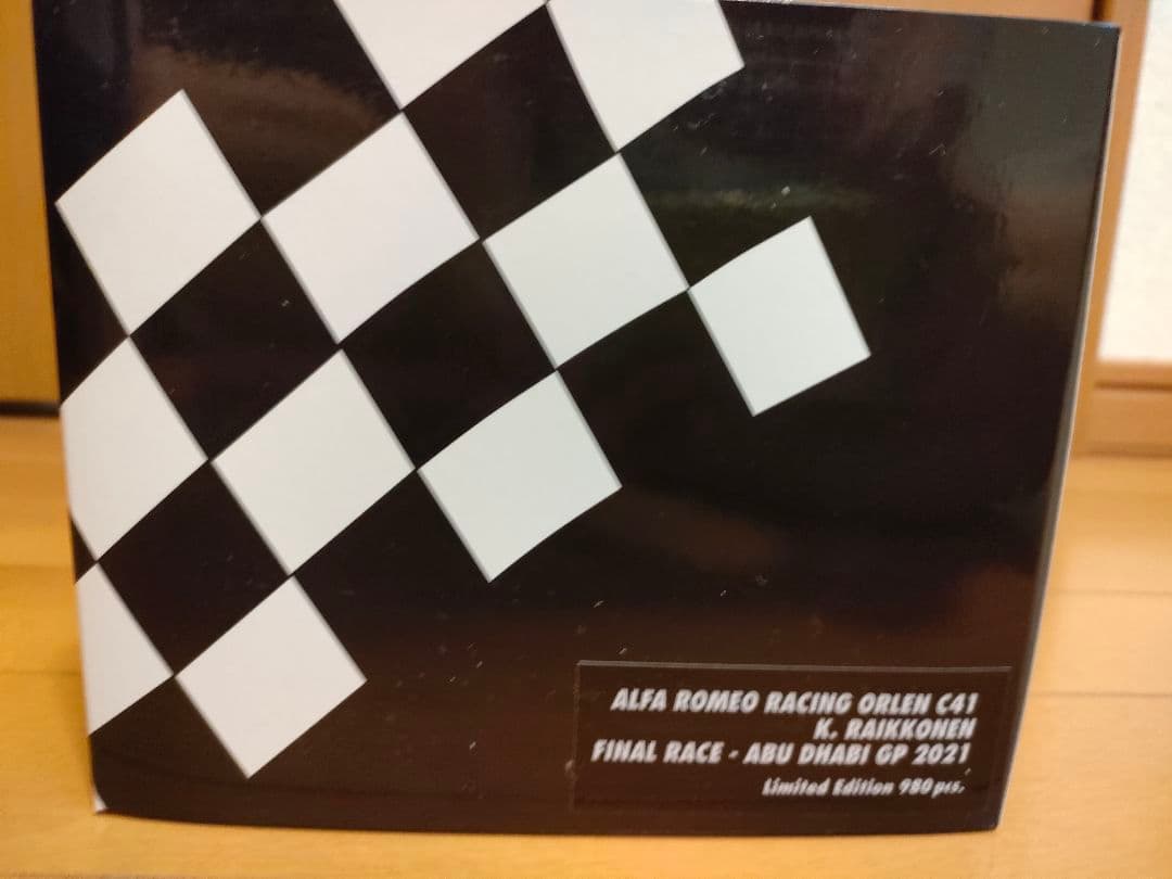 アルファロメオF1c41ミニカー1/18キミライコネン ラストラン - メルカリ