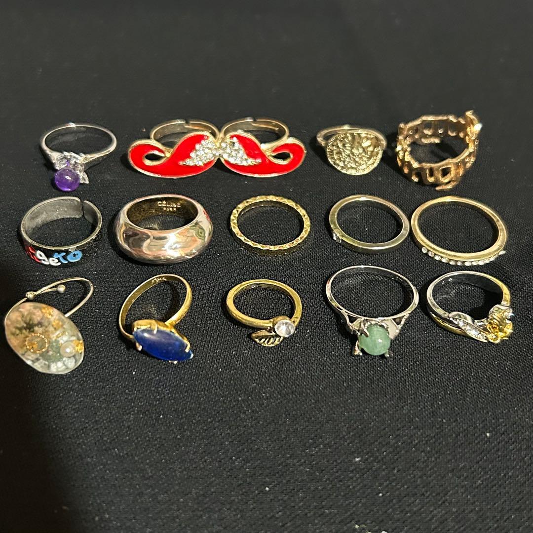 L*e様 遺品整理ヴィンテージリングセット 14個 多様なデザイン 遺品整理ヴィンテージアクセサリーセット ネックレスとリング - メルカリ