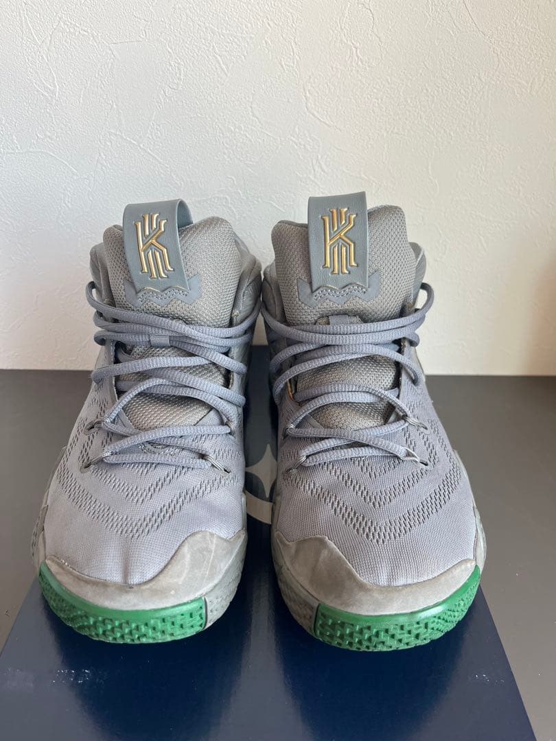 kyrie カイリー4 ナイキ　nike 28.5cm