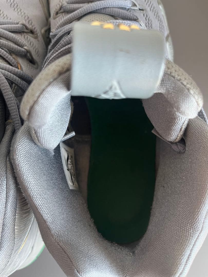 kyrie カイリー4 ナイキ　nike 28.5cm