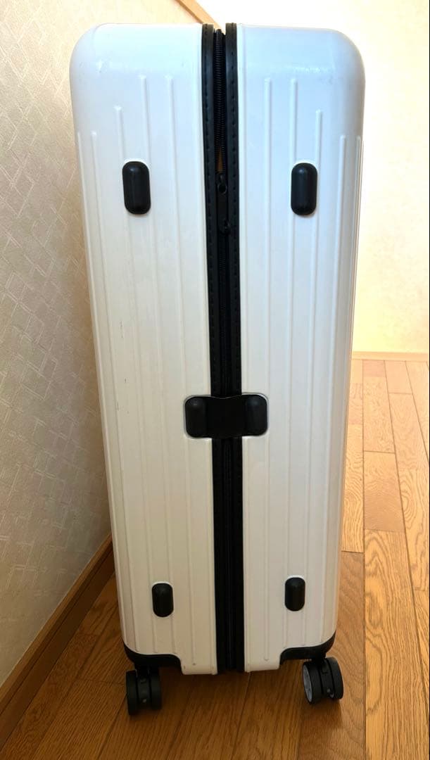 8/10限定値下RIMOWA (リモワ)サルサエアー 91ℓ （修理歴あり） - メルカリ