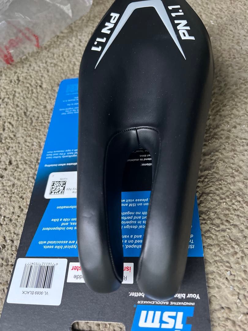 ISM PN 1.1 サドル 40 新品未使用 新品未使用ISM PN 1.1 サドル 40