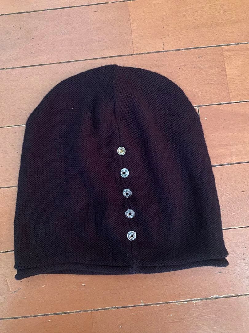 no mass proud beanie