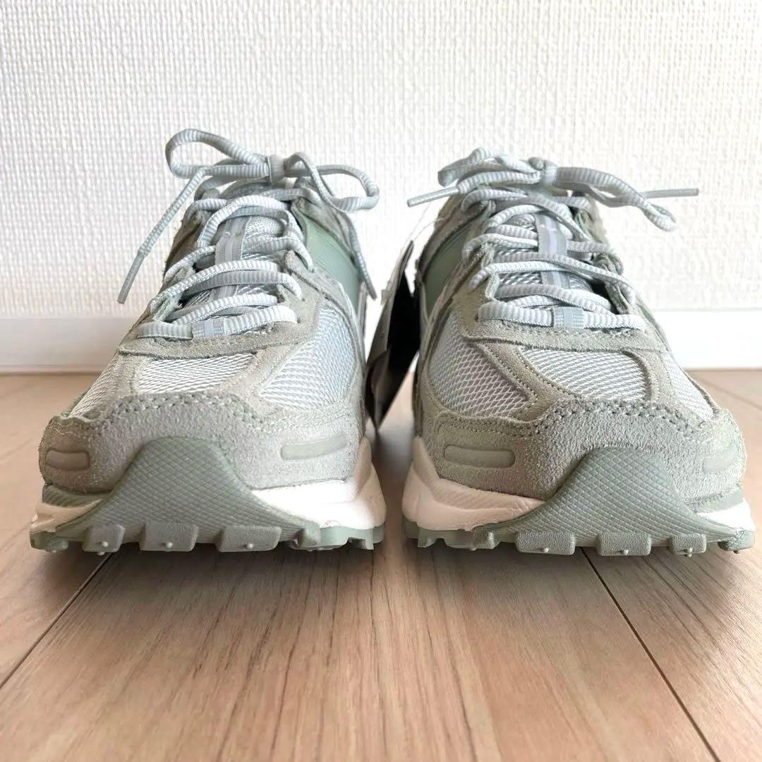 NIKE ナイキ　ZOOM VOMERO 5 ズーム ボメロ 5 27.5cm