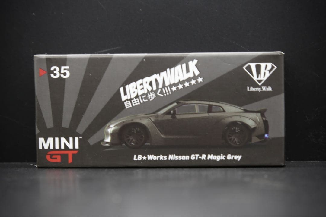 minigt / 1/64 LB★WORKS R35 “マジックグレー” MINIGT.com – Welcome to the World of 1:64!