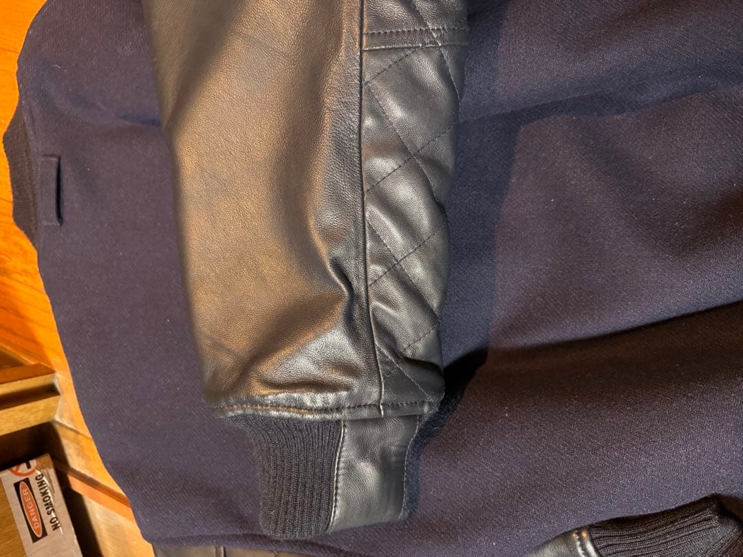 FAT skookum スタジャン レザー SKYNNY