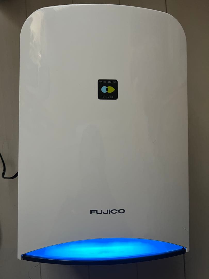 空気清浄機・イオン発生器 Banbi 空気清浄機・イオン発生器 Banbi 実売1,500円の車載向け空気清浄機と