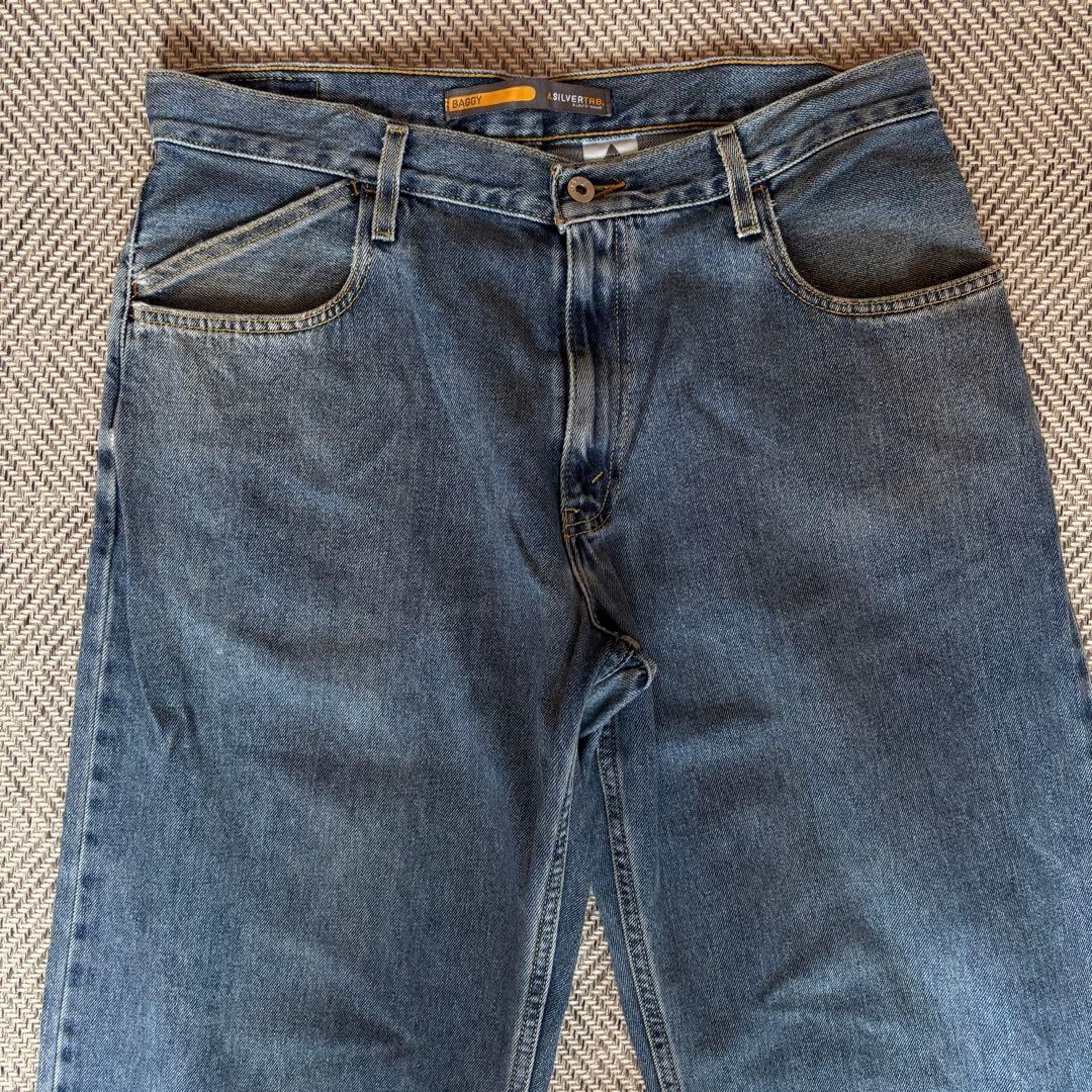 《実寸W35L32》 Levi's silver tab デニムパンツ バギー