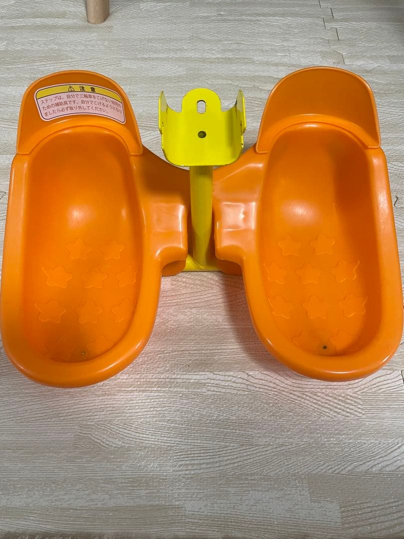 アンパンマンデラックス2 三輪車 足乗せステップ 足置き - メルカリ