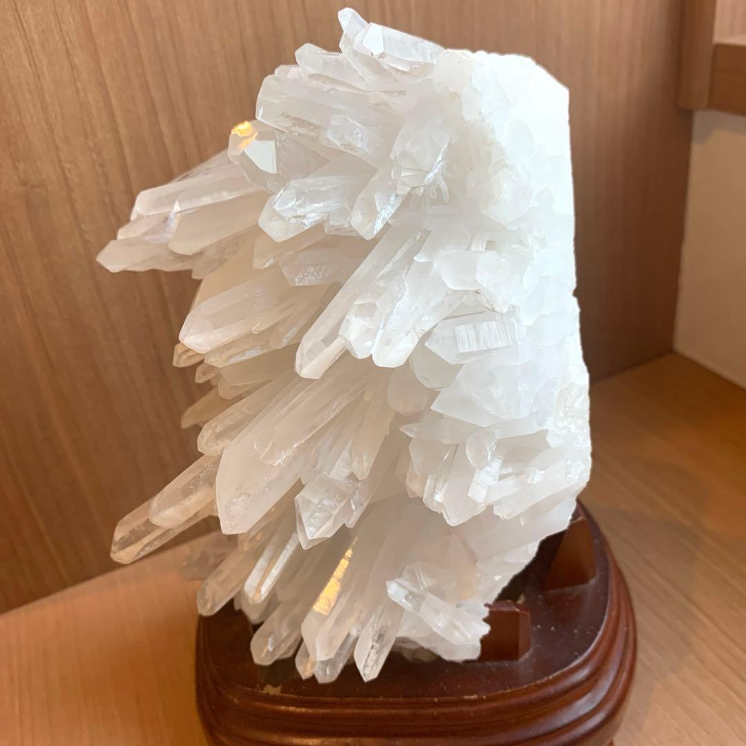 新春特価 ニードル 水晶クラスター 1.6kg 天然石 パワーストーン 原石