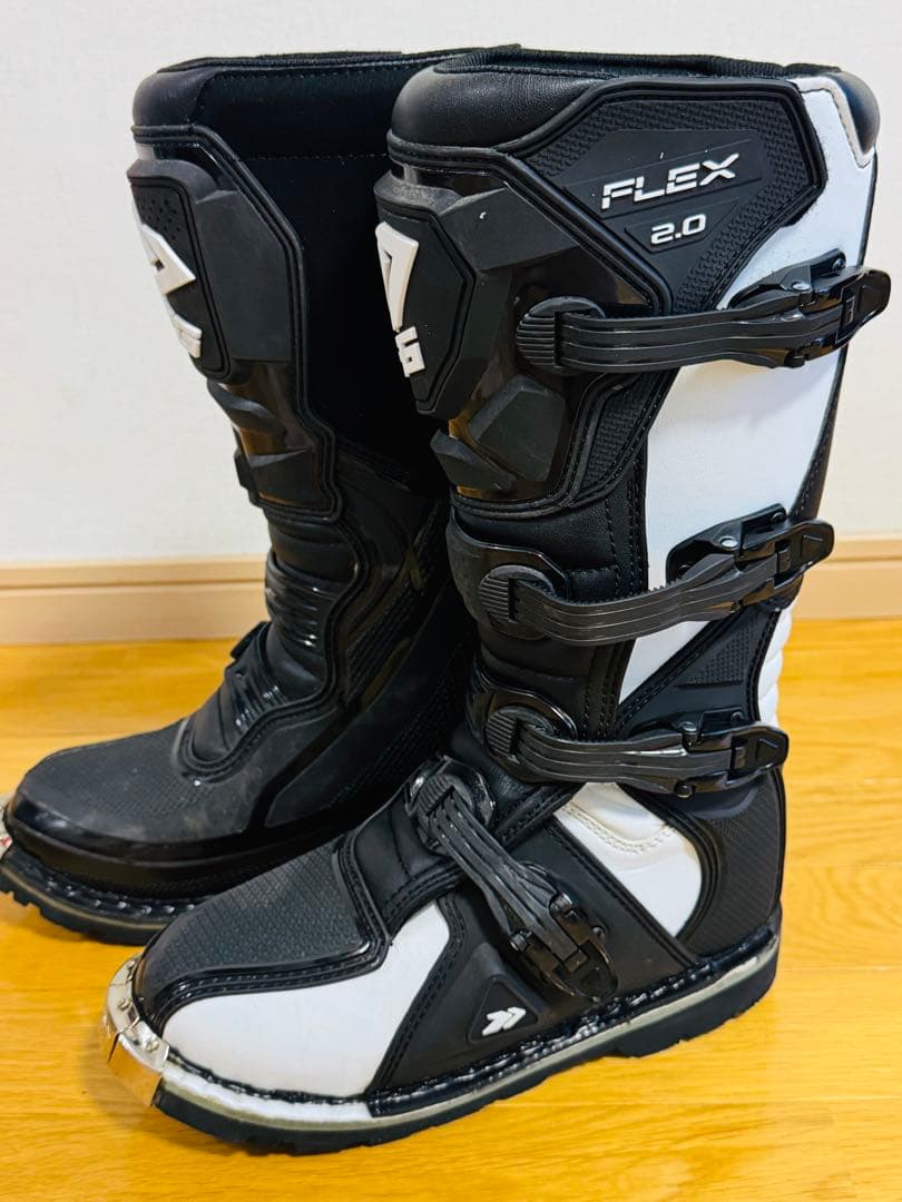 １日のみ使用◾️DFG フレックスブーツ2.0 黒/白 24.5cm◾️モトクロス