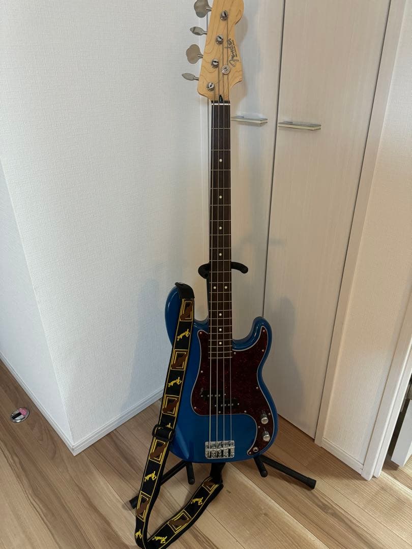 Fender Precision Bass 青 s-l400.jpg