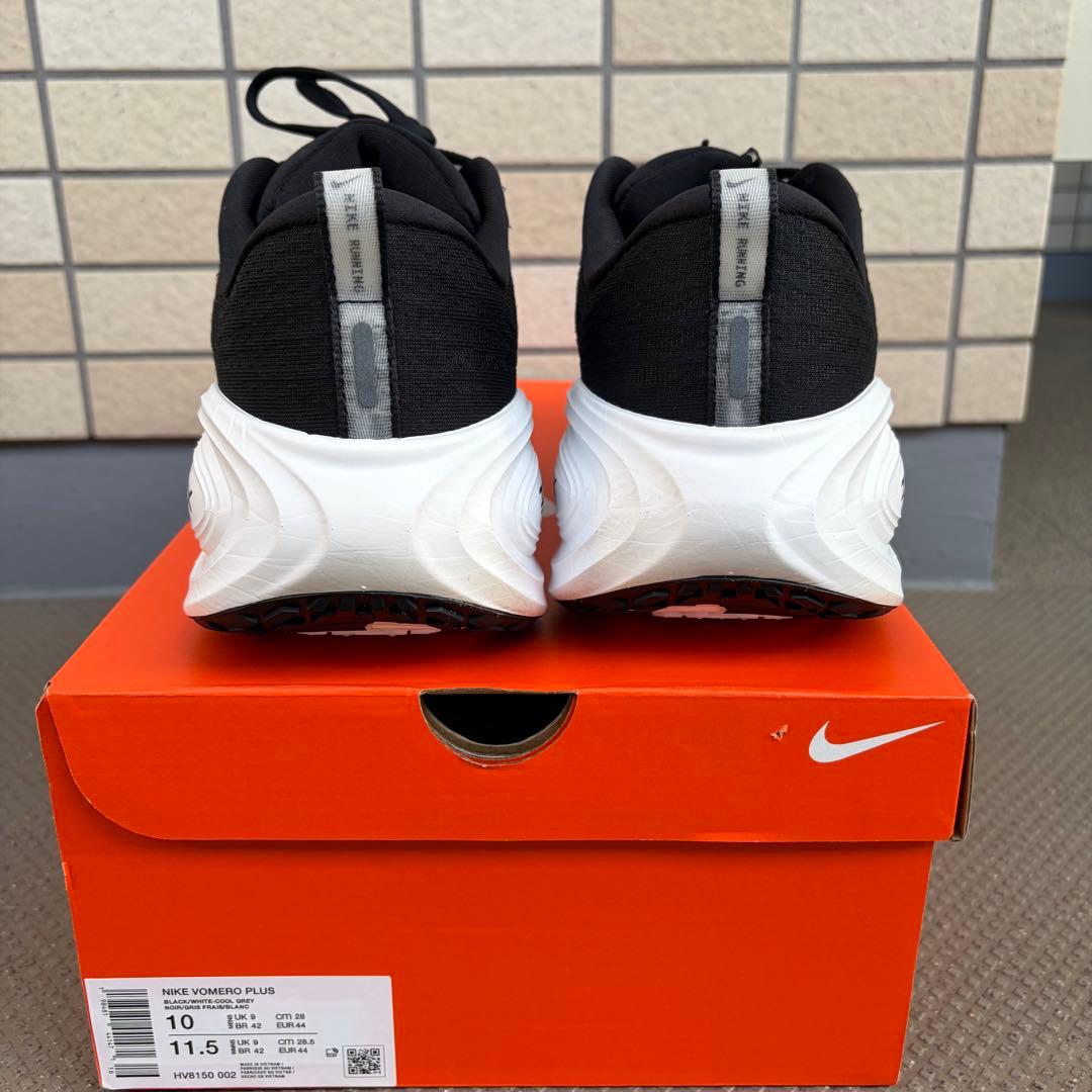 超美品】NIKE VOMERO PLUS US10 / 28cm 低走行 - メルカリ