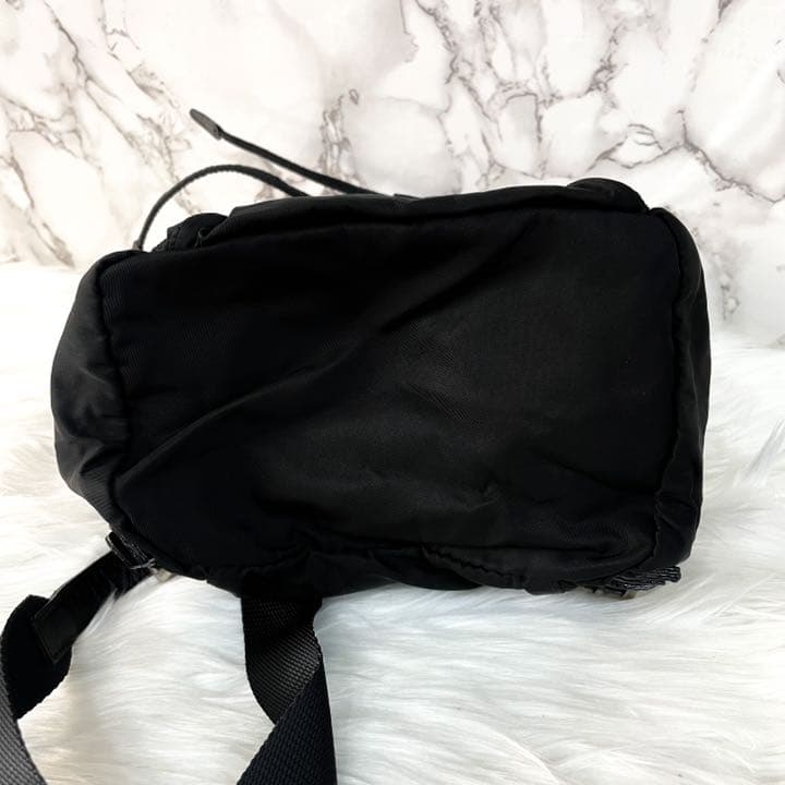 PRADA プラダ バックパック リュックサック 三角ロゴ 巾着 黒 白タグ