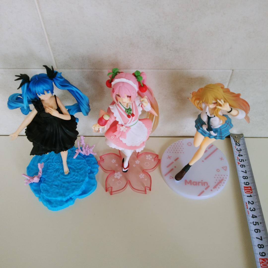 OneMall provides Mercari products: NA8959 着せ恋 喜多川海夢 桜ミク