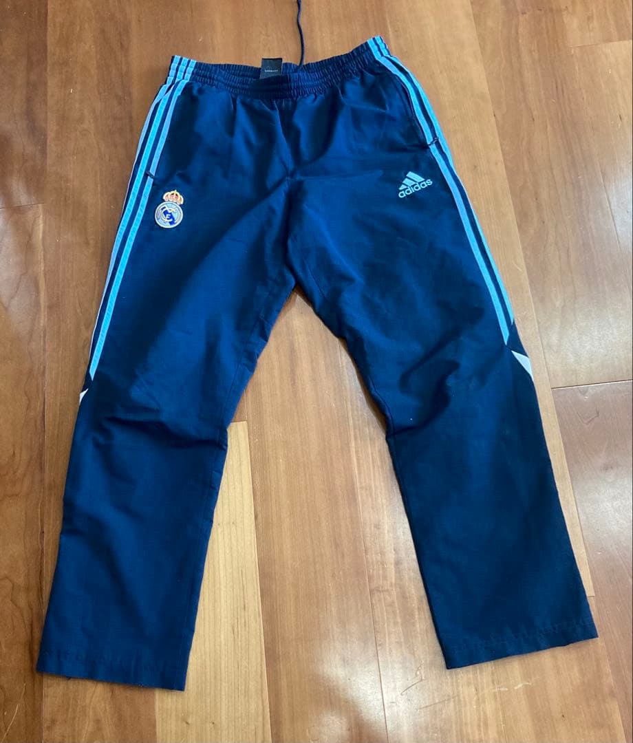 《週末値下げ》アディダス レアル マドリッド　上下　セット　サイズＬ