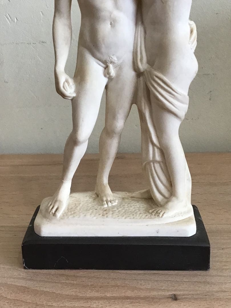 西洋彫刻　男女の抱擁 石膏彫刻 オブジェ　置物　25.5cm