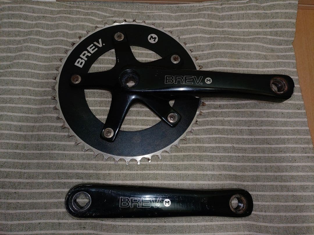 BREV.M ピスト クランクセット シングルギア イタリアブランド BREV.M ピスト クランクセット シングルギア イタリアブランド