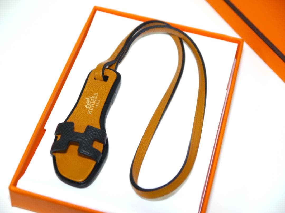 新品未使用】エルメス オラン ナノ レザーチャーム ブラック