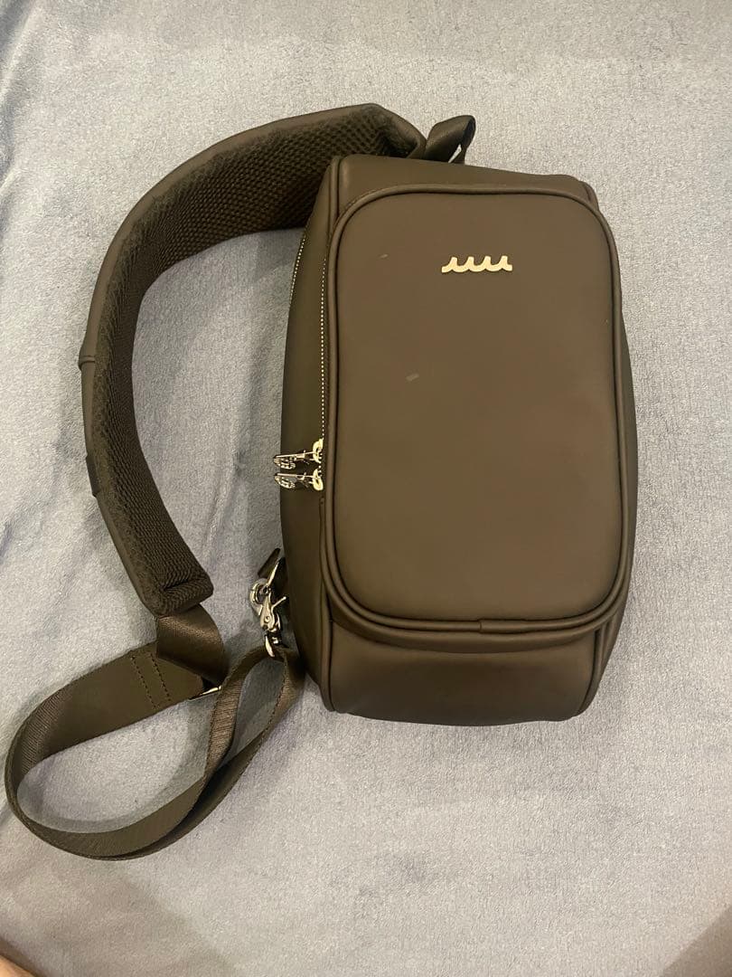 muta CONTINUA エシカルレザー ボディバッグ ブラック ムータ