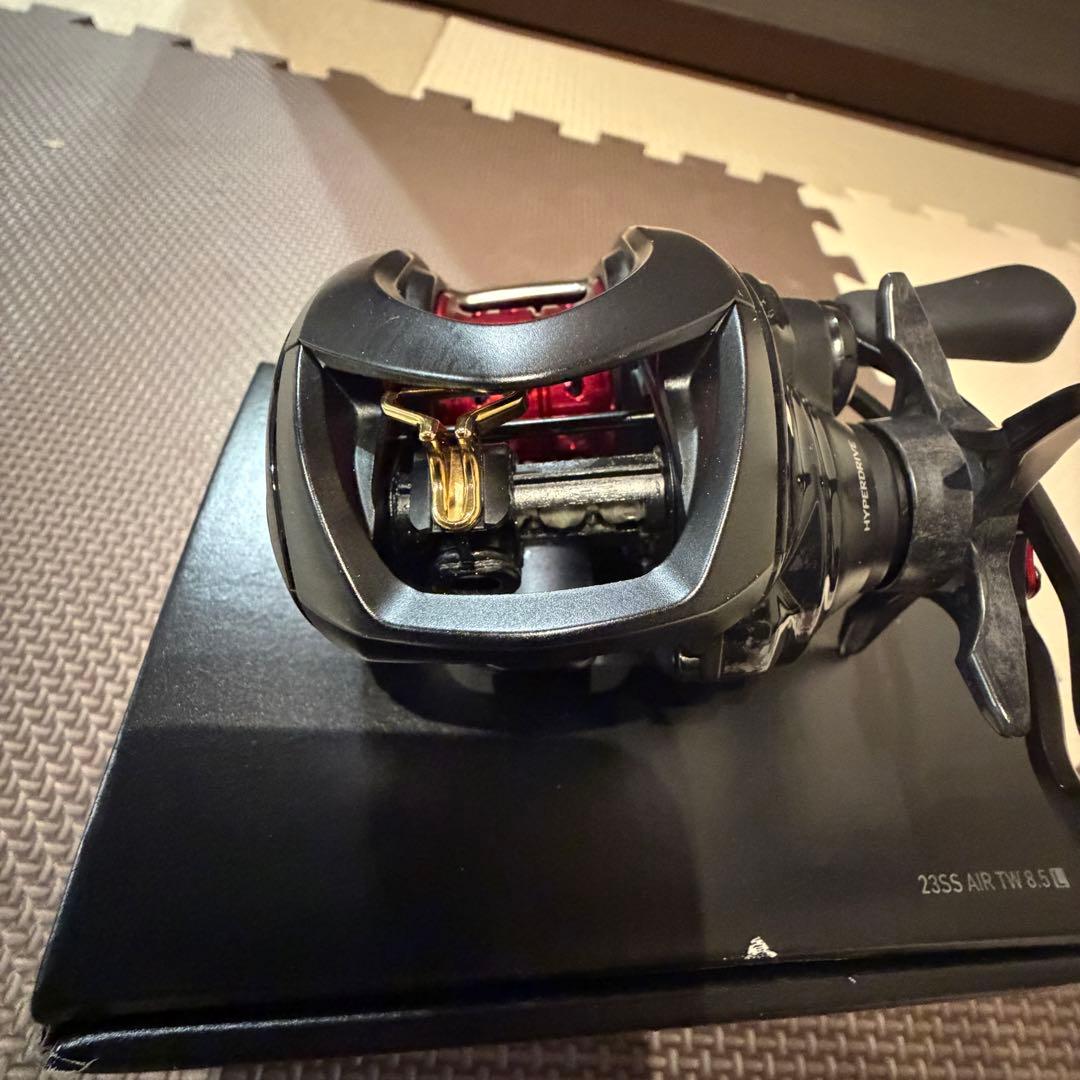 極美品 ダイワDaiwa SS AIR TW 8.5L
