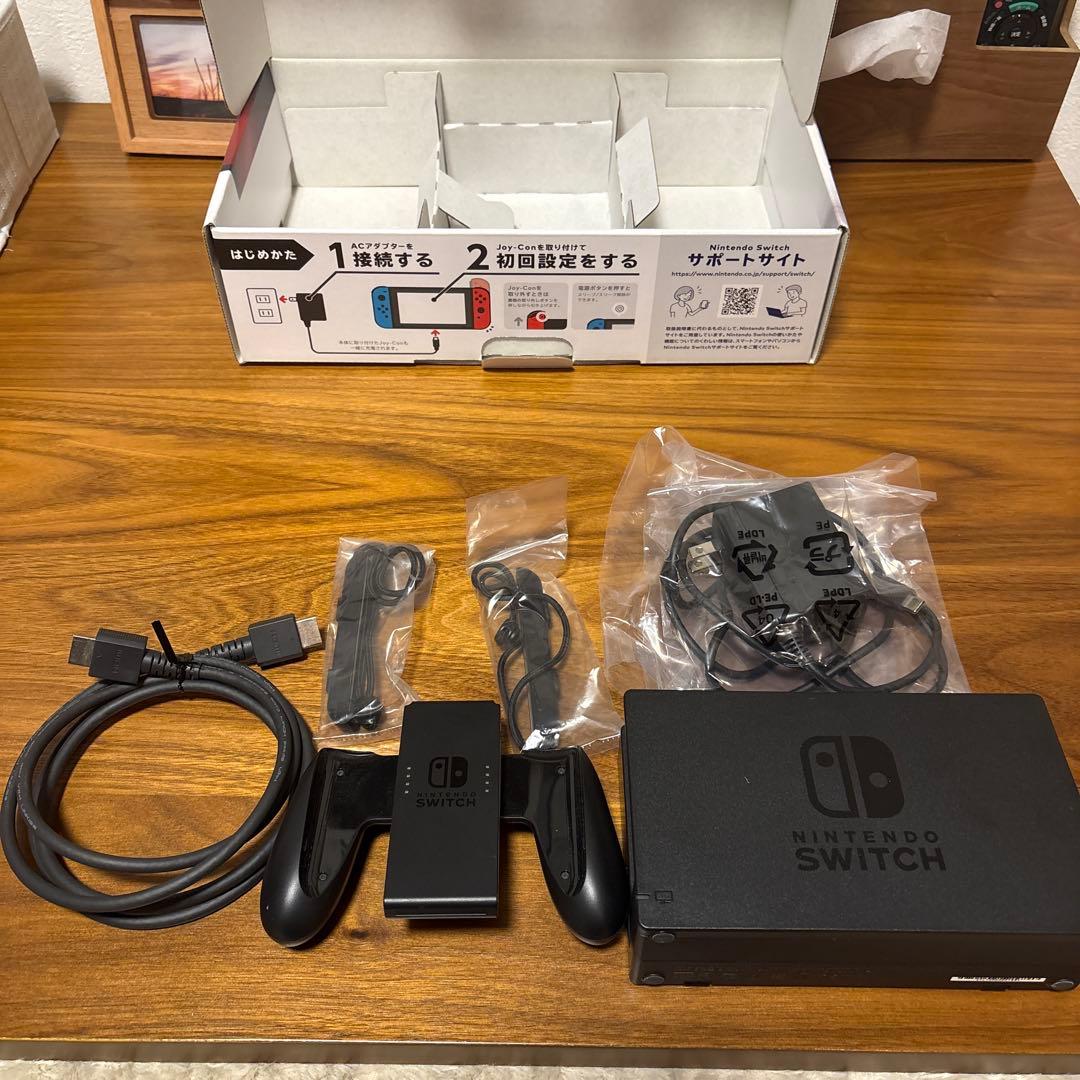 Nintendo Switch本体 付属品完備 - メルカリ