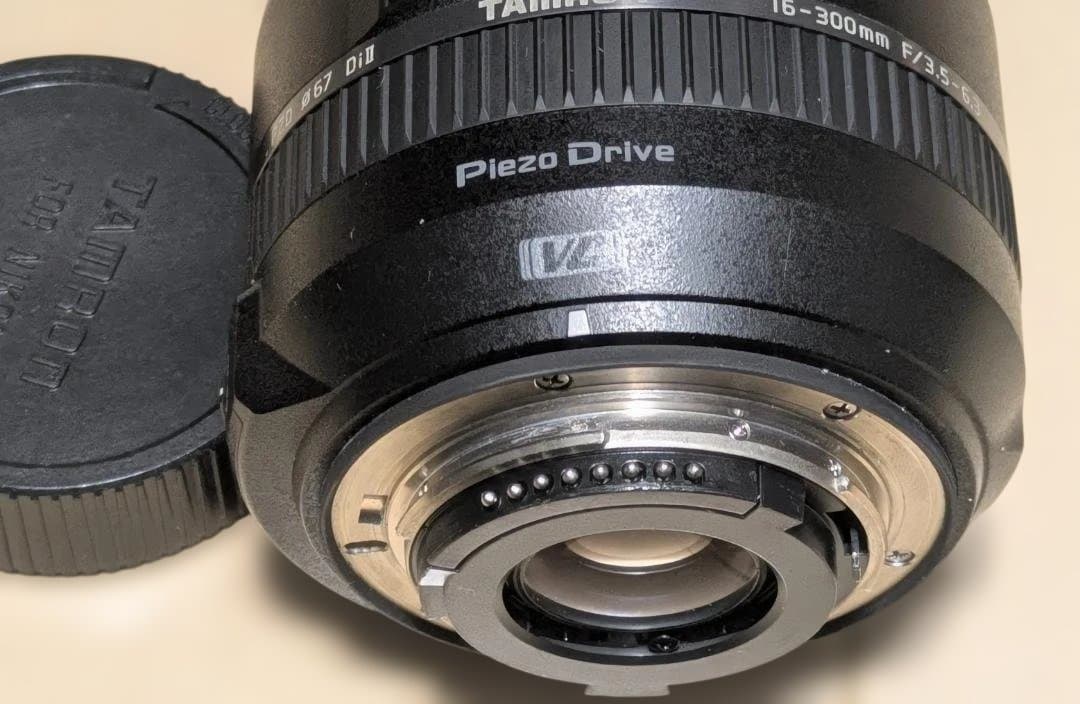 LouTAMRON 16-300mm F3.5-6.3 DiIIFマウント