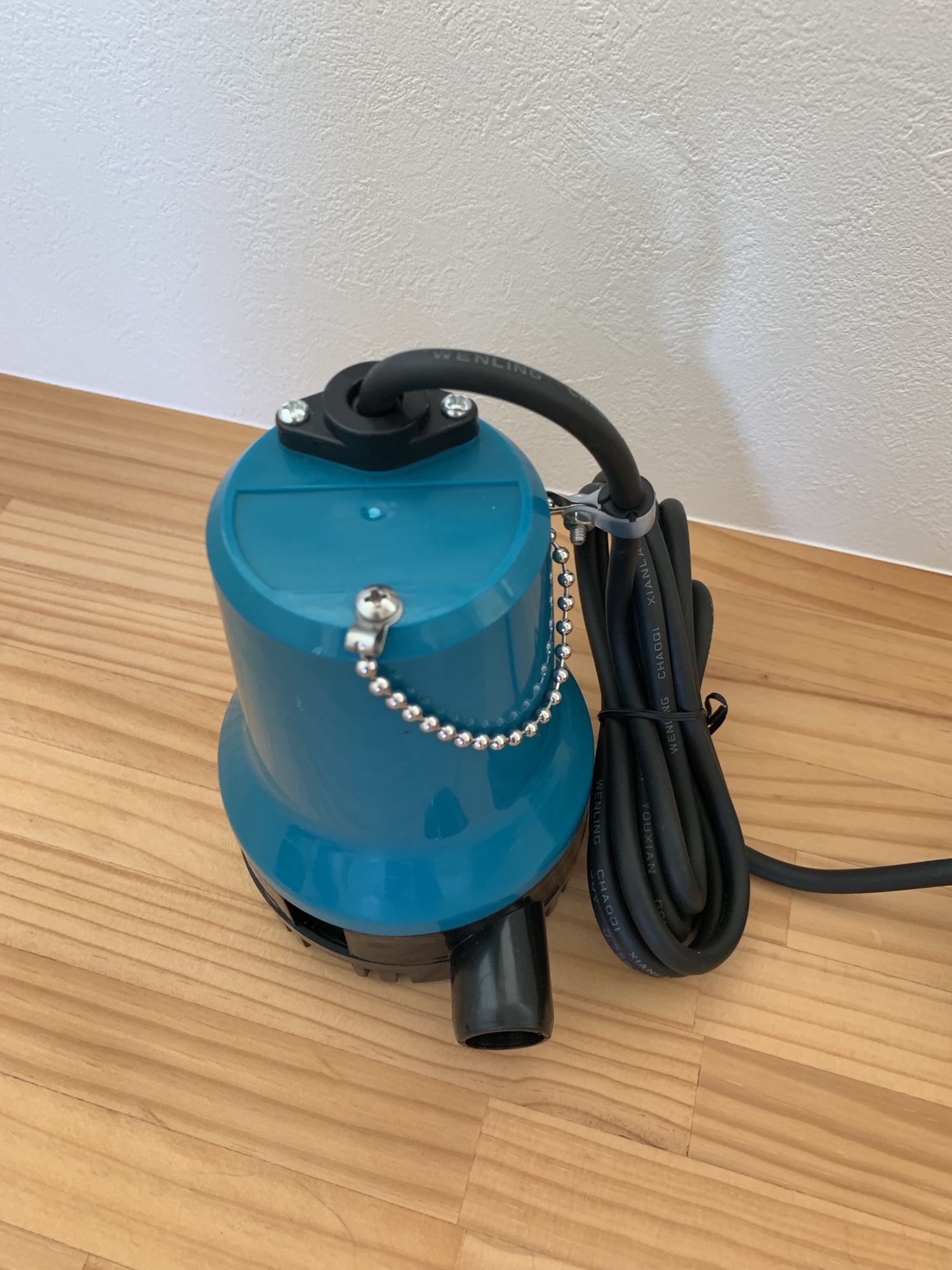 海水用水中ポンプ ヒルジ 毎分50L マキタ18Vバッテリ - buzzmc2