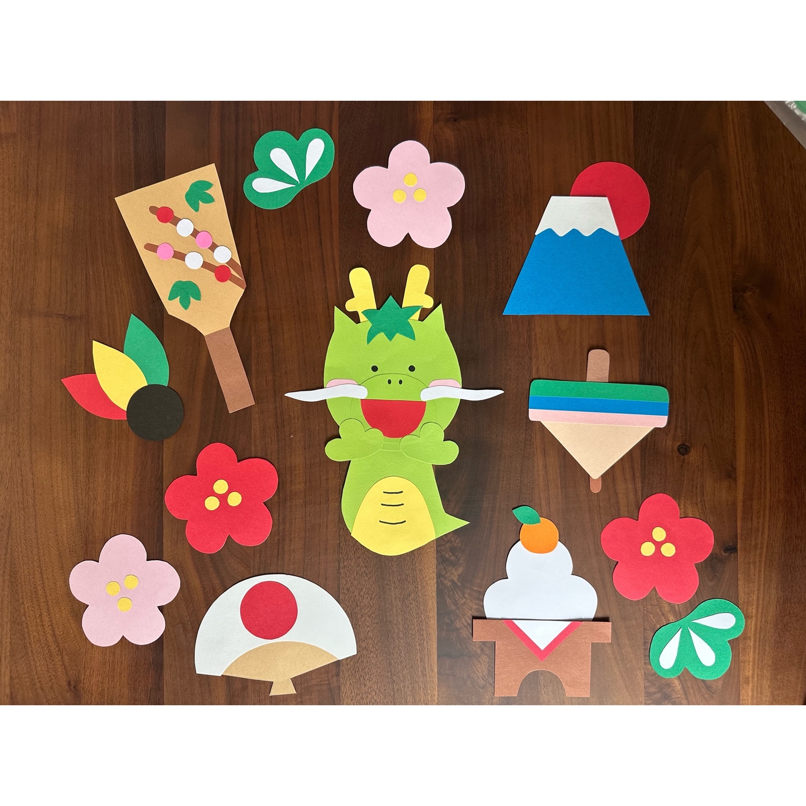 お正月壁面飾り 干支 画用紙 壁面飾り ガーランド 保育教材 - ruu1234