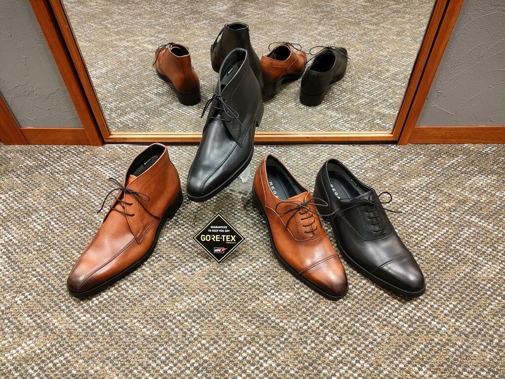 野暮ったさ『ゼロ』。スタイリッシュな雪道対応シューズ3選 | 靴の